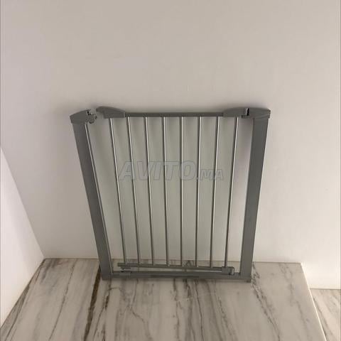 Barrière de sécurité pour enfants sans perçage neuve