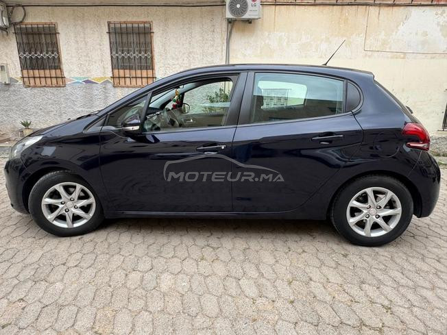 Peugeot 208 Diesel Manuelle 2019 à Fès
