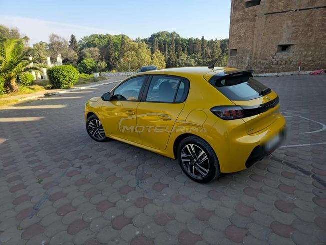 Peugeot 208 comment nouveau