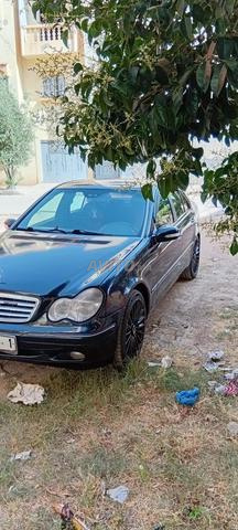 Mercedes-Benz 220 Diesel Manuelle 2000 - 2
