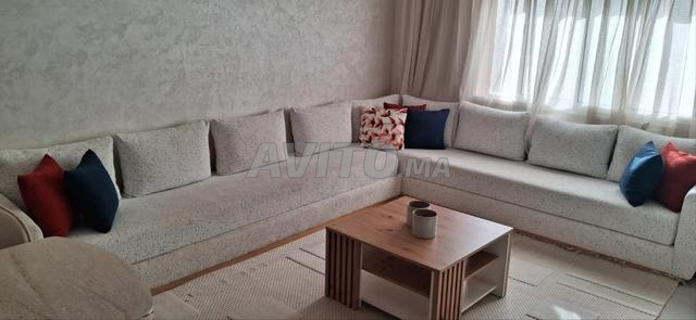 SALON TAPIS ET TABLE - 2