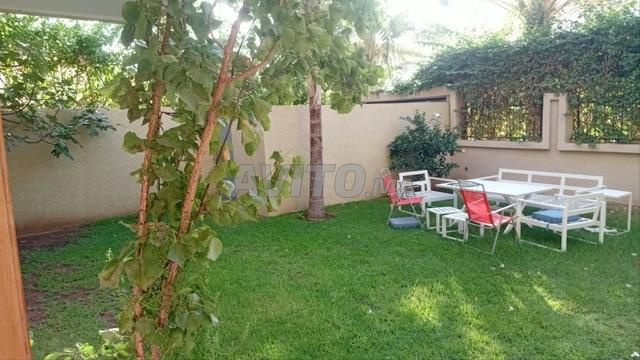 فيلا فاخرة للإيجار مفروشة