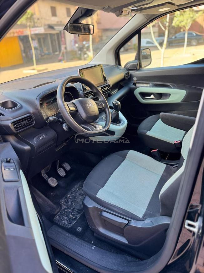 Berlingo 6 porte model 2021 km 70000 particulier 