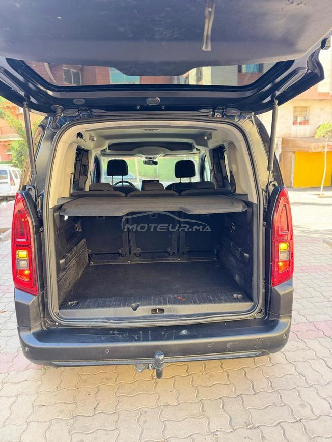 Berlingo 6 porte model 2021 km 70000 particulier 