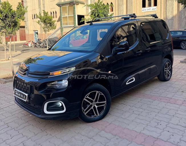 Berlingo 6 porte model 2021 km 70000 particulier 