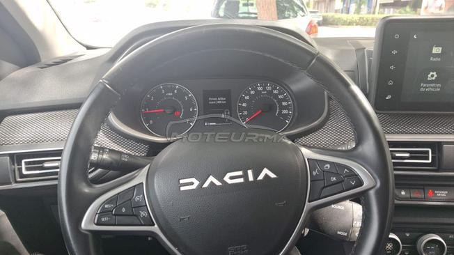vente Dacia sandero presque neuf 