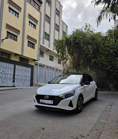 HYUNDAI i20 Manuelle Essence 1er(🖐🏽) 2023 à Tanger - 2