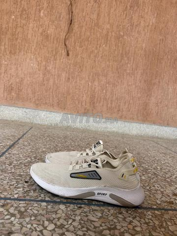 Chaussures de sport élégantes pour hommes, beige - 2