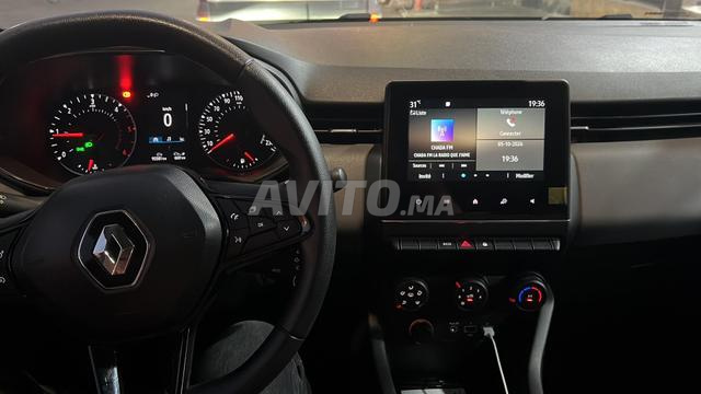 Renault Clio Diesel Manuelle 2022 à Agadir - 2