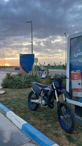 Yz 125 2023 إصدار مونستر - 2