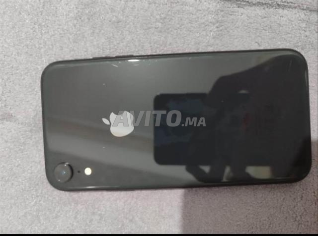 iPhone XR 64Go 95% batterie tout est original