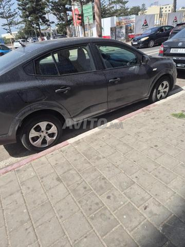 Dacia Logan climatisée - 2