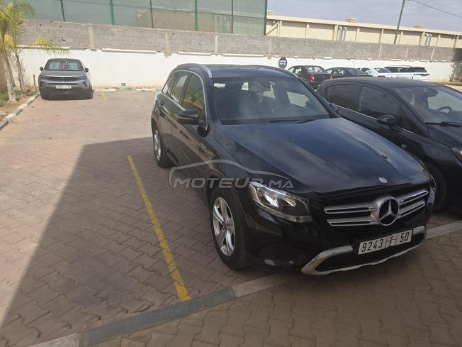 une belle mercedes glc