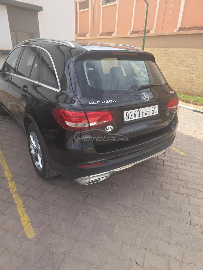 une belle mercedes glc