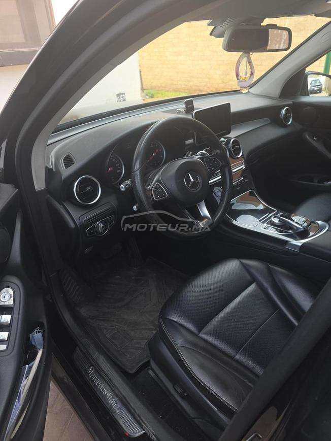 une belle mercedes glc