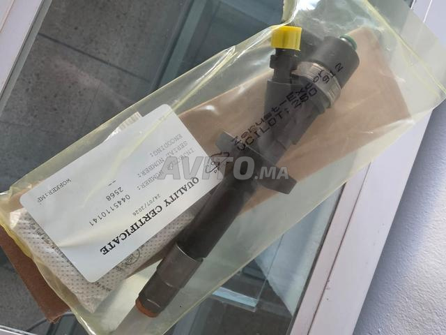 Injecteur Bosch 0445110141 Reconditionné Renault - 2