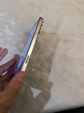 iPhone 16 Pro Max à vendre - 2