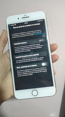 8 plus écran original batterie changée - 2
