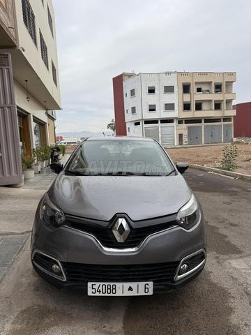 captur موديل 2015 1 مالك كيلومترات 100 - 2