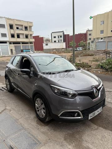 Captur modèle 2015, 1 propriétaire, 100 kilomètres
