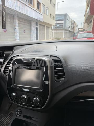 Captur modèle 2015, 1 propriétaire, 100 kilomètres