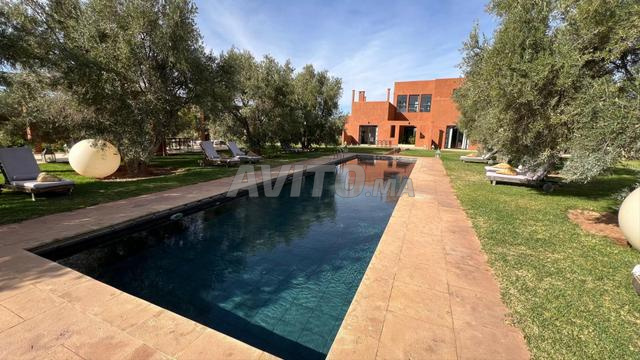 VILLA D’EXCEPTION À VENDRE – TITRÉS & VNA - 2