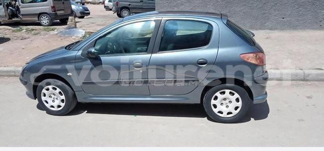 Peugeot 206 Essence Manuelle 2012 à Tanger