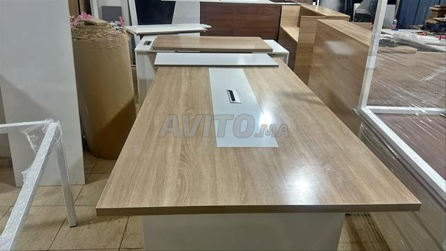 Table de Réunion équipement vf - 2