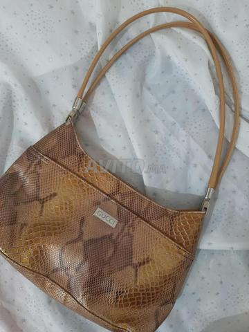Sac élégant à carreaux