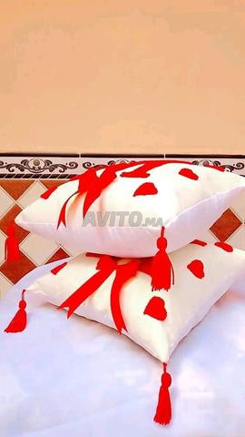 Superbe coussin brodé 💝🌹 - 2