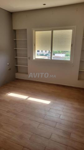 Appartement à louer 78 m² à Temara - 2