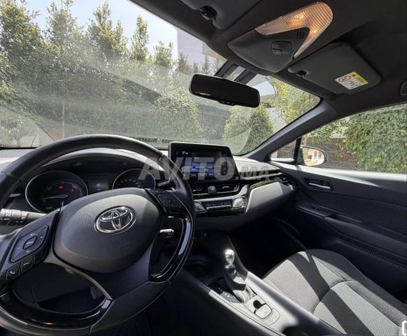 Toyota C-HR TRÈS PROPRE EN BON ÉTAT - 2