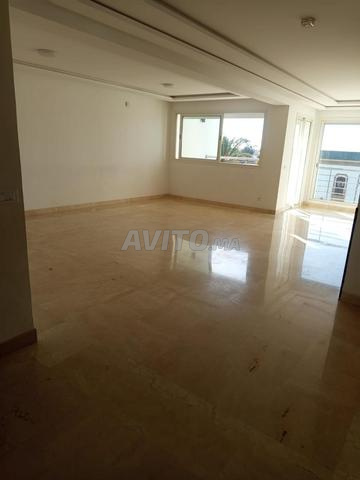Location appartement vide 150 m² à Hay Riad Rabat - 2