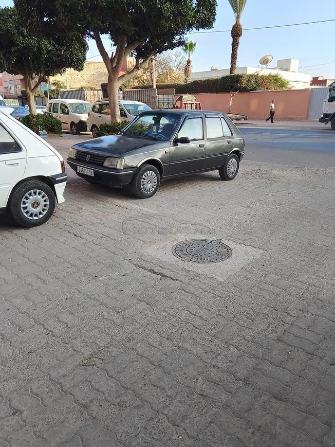 Peugeot 205 diesel à sidi bibi