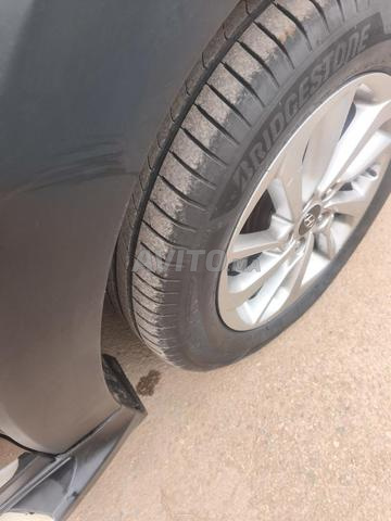Voiture Hyundai Tucson à vendre en bon état, peinture d'origine - 2