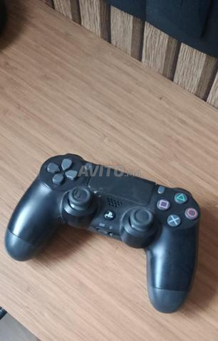 PS4 1To avec manette - 2