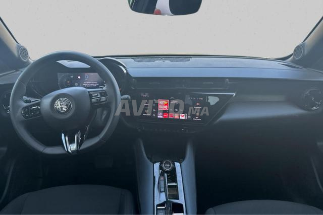 Stellantis - ALFA ROMEO Junior - 2025 - 2