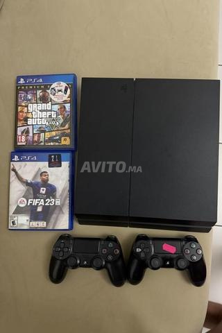 PS4 originale avec 2 manettes originales et 3 jeux - 2