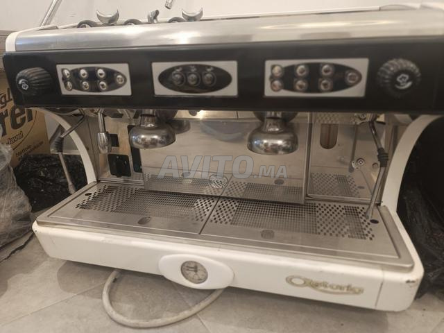 Machine à café Astoria en très bon état