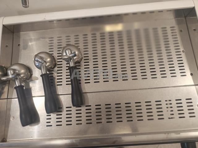 Machine à café Astoria en très bon état - 2