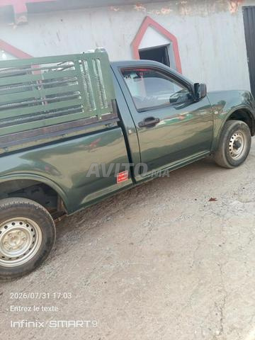 Isuzu D-Max Diesel Manuelle 2010 à Oulad Abbou - 2