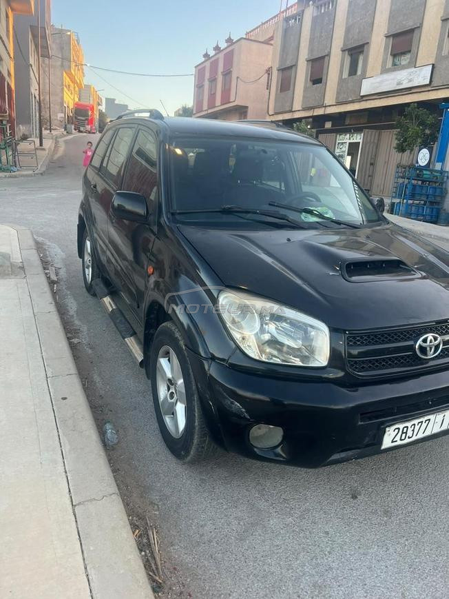 سيارة جيدة للبيع في مدينة طنجة 