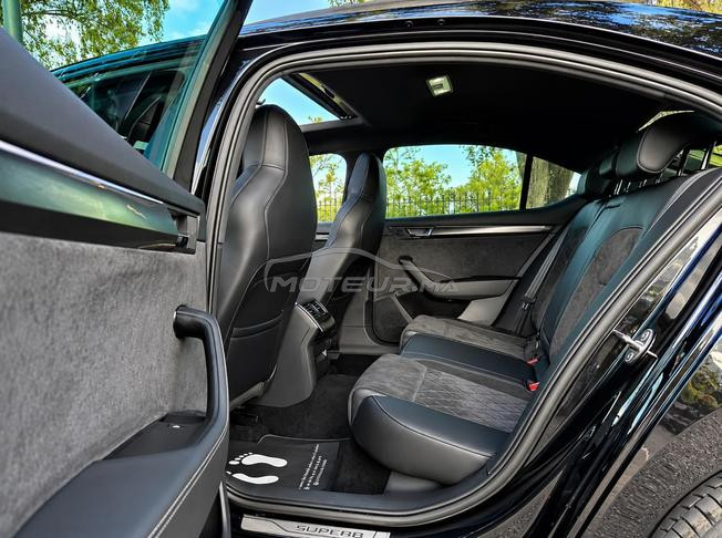 skoda superb sportline 2023 transport touristique