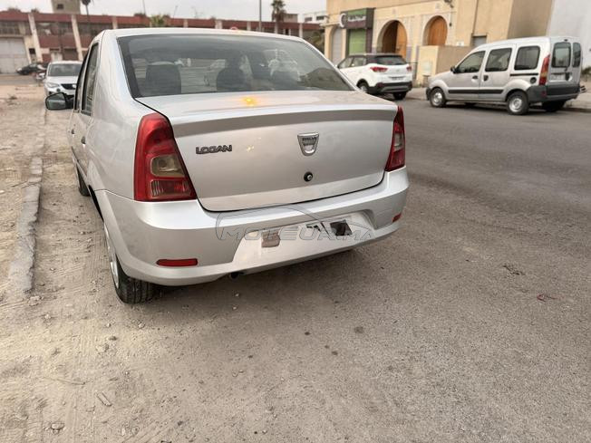 dacia Logan modèle 2012/11  