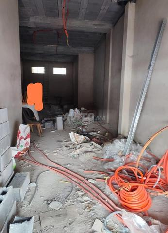 Boutique à vendre, neuve, 100 mètres carrés - 2