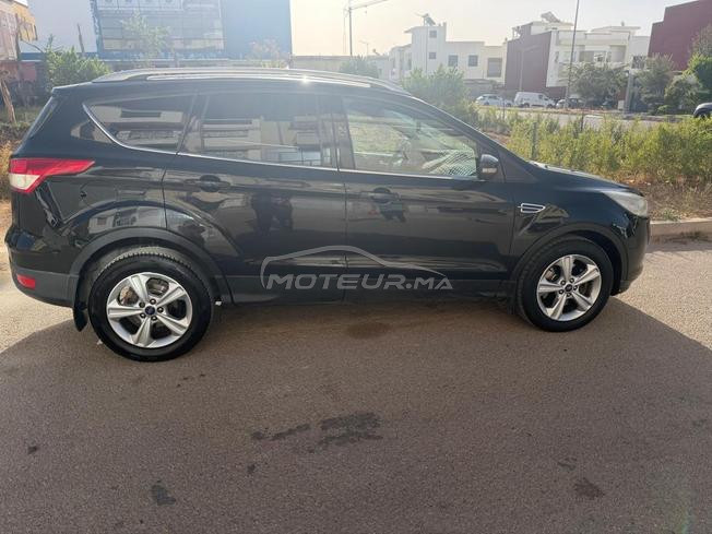 ford kuga modèle 2014 très bonne état diesl