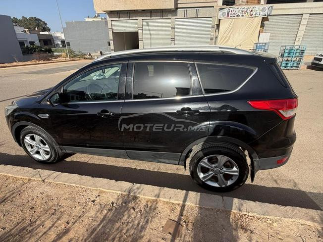 ford kuga modèle 2014 très bonne état diesl