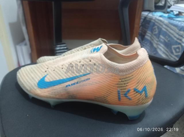 Chaussures Kylian Mbappé taille 42 - 2
