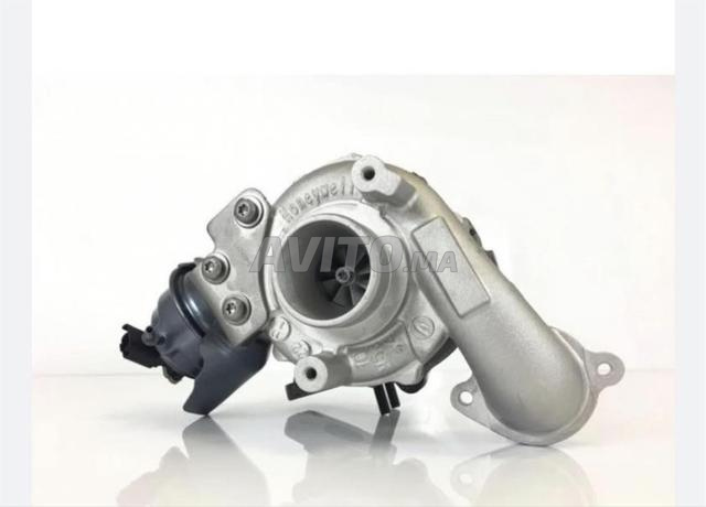 Ensemble de pièces détachées marque Peugeot 2 litres et 1.6 litre - 2