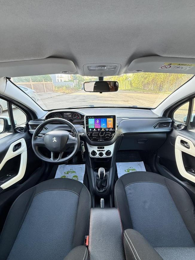 Peugeot 208 like